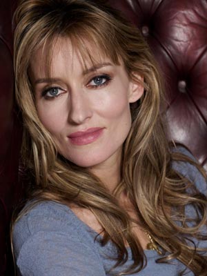 Наташа МакЭлхоун
Natascha McElhone
